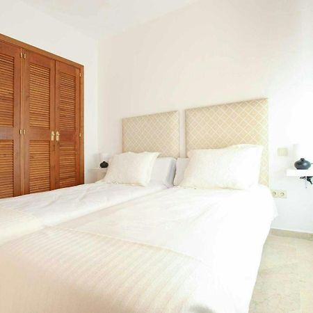 Piso 4 Hab. - Elviria Playa Lejlighed Marbella Eksteriør billede