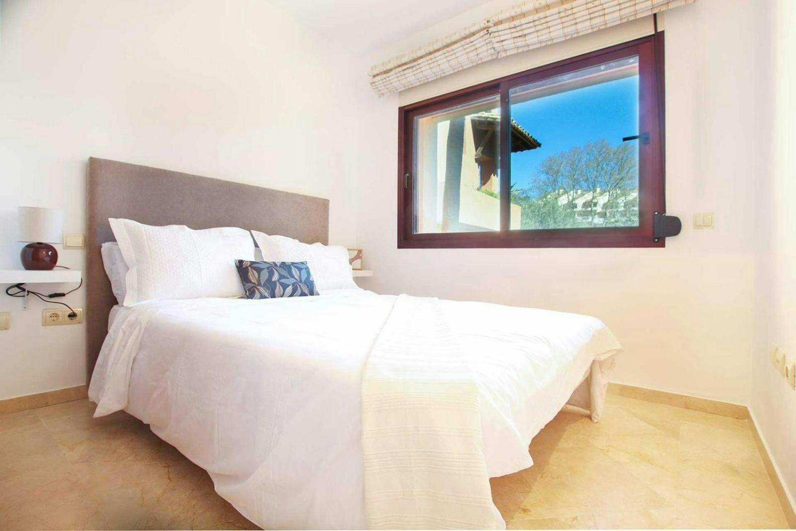 Piso 4 Hab. - Elviria Playa Lejlighed Marbella Eksteriør billede